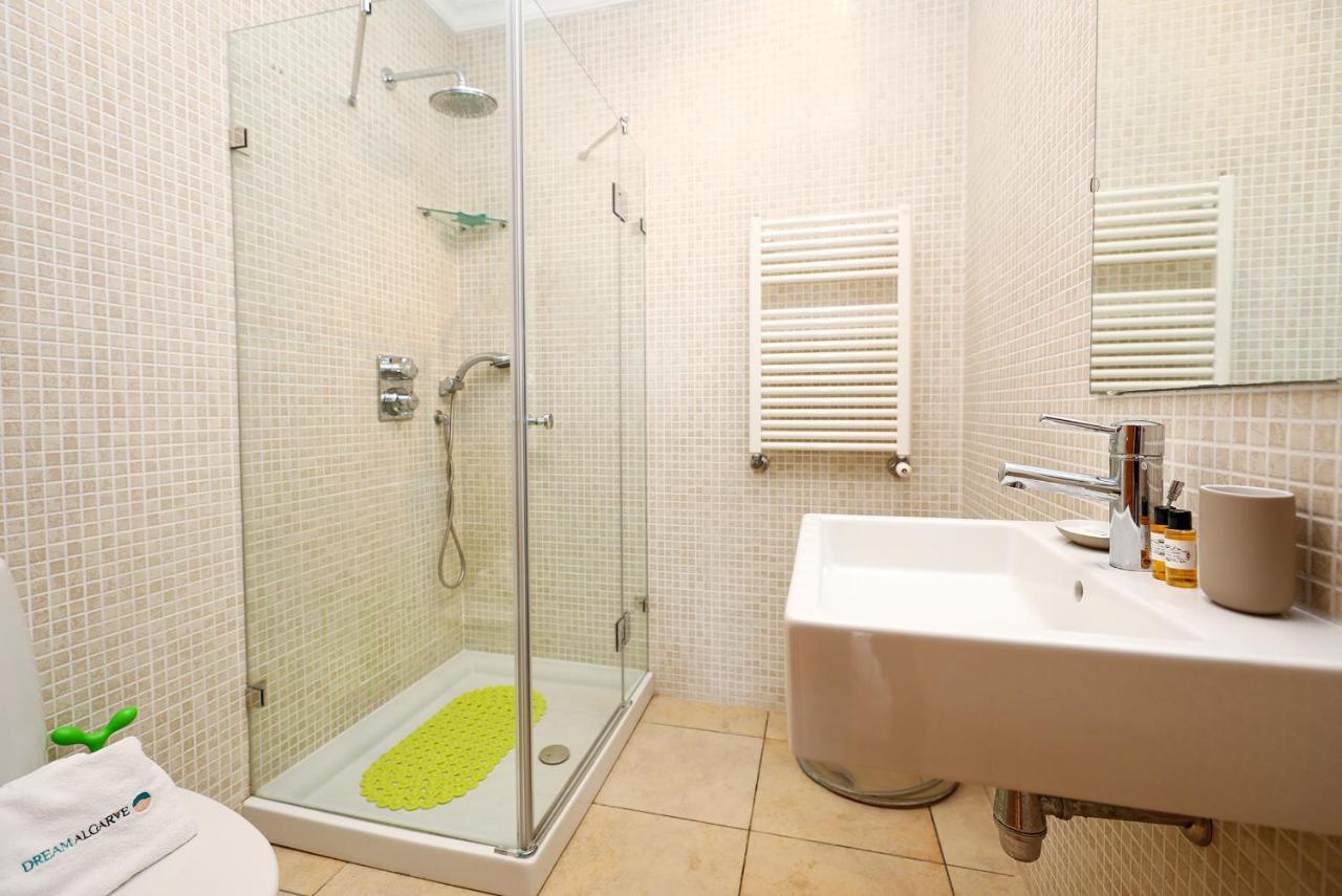B80 - Gideon Albasol 2 Apartment In Lagos Kültér fotó